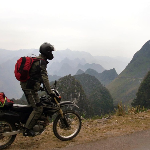 Motorradreisen Vietnam Hektik Reiswein besondere